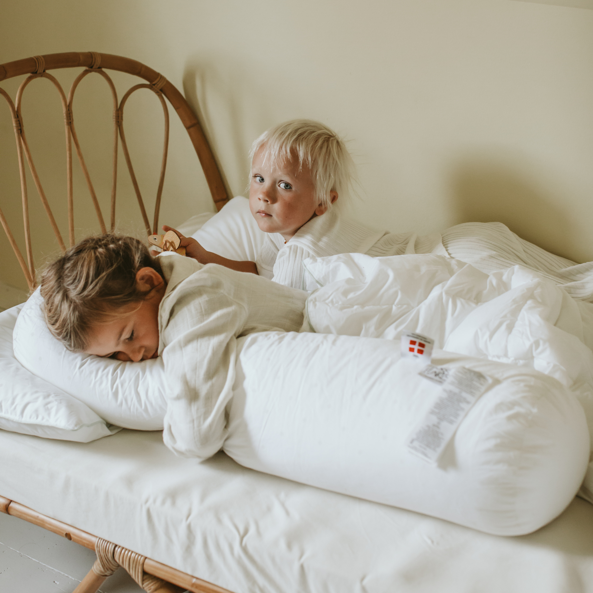 Comfort-I Junior Stödkudde inkl. överdrag - Vit